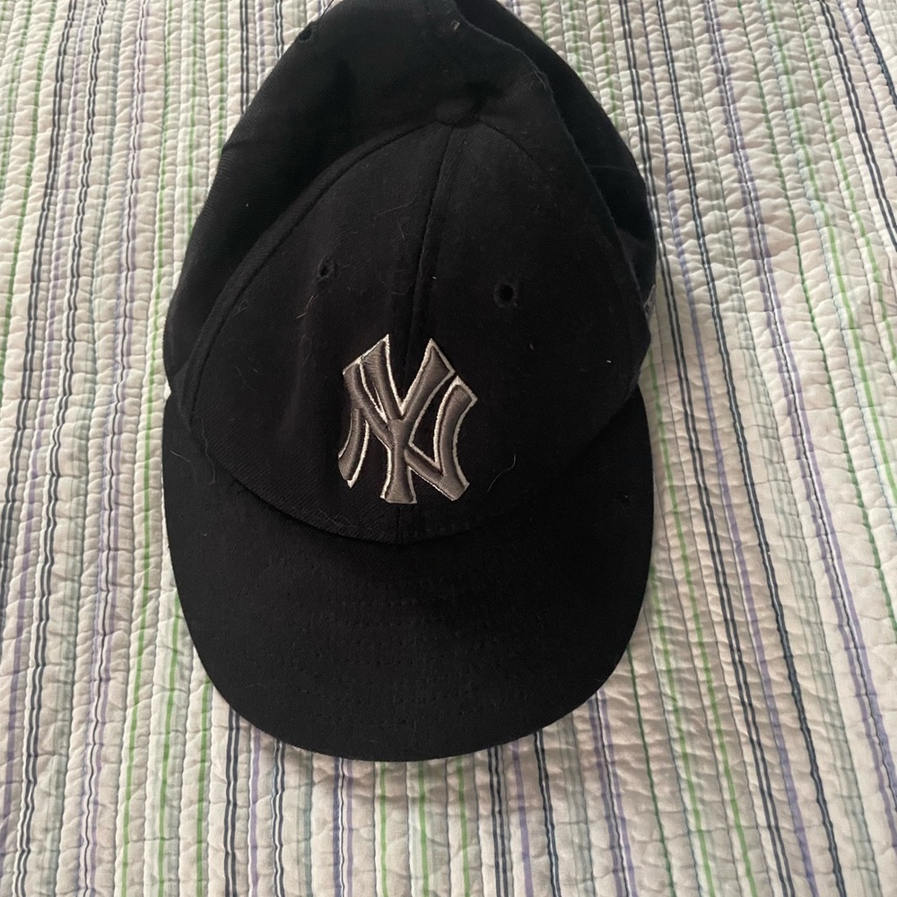 New York Yankees baseball cap